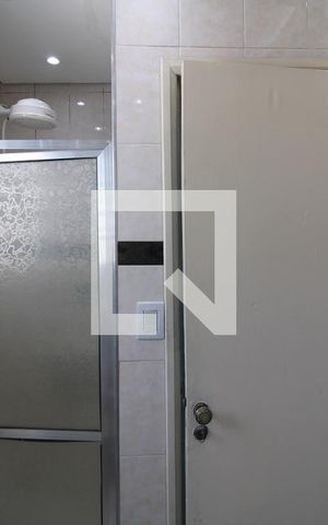 Casa à venda com 300m², 5 quartos e 2 vagasBanheiro 1