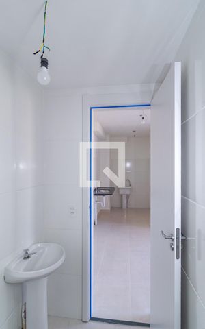 Apartamento para alugar com 36m², 2 quartos e sem vaga Apartamento para alugar com 36m², 2 quartos e sem vagaBanheiro