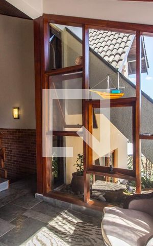 Apartamento à venda com 320m², 3 quartos e 4 vagas Apartamento à venda com 320m², 3 quartos e 4 vagasSala