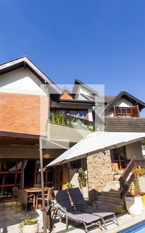 Apartamento à venda com 320m², 3 quartos e 4 vagas Apartamento à venda com 320m², 3 quartos e 4 vagasFachada do bloco