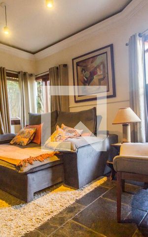 Apartamento à venda com 320m², 3 quartos e 4 vagas Apartamento à venda com 320m², 3 quartos e 4 vagasSala de TV