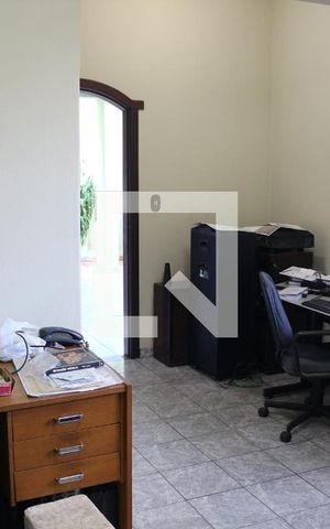 Casa à venda com 320m², 4 quartos e 4 vagasQuarto 5