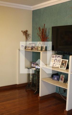 Casa à venda com 320m², 4 quartos e 4 vagasSala