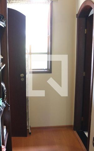 Casa à venda com 320m², 4 quartos e 4 vagasCloset Quarto 1