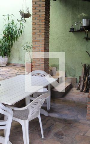 Casa à venda com 320m², 4 quartos e 4 vagasÁrea gourmet