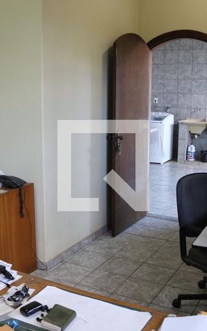 Casa à venda com 320m², 4 quartos e 4 vagasQuarto 5