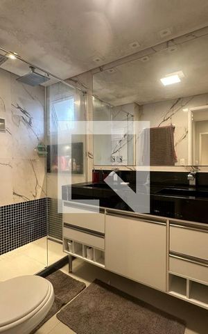 Apartamento para alugar com 171m², 3 quartos e 3 vagasBanheiro da Suíte 1