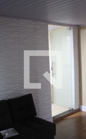 Casa para alugar com 60m², 4 quartos e 1 vagaSala 