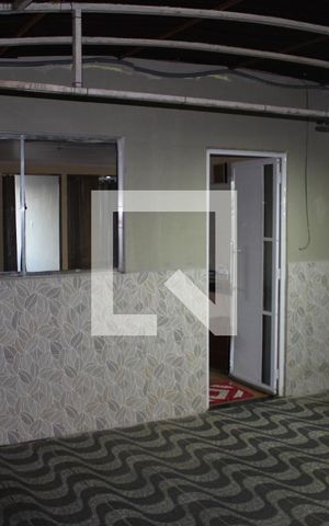 Casa para alugar com 60m², 4 quartos e 1 vagaQuintal