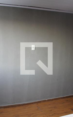 Casa para alugar com 60m², 4 quartos e 1 vagaQuarto 1