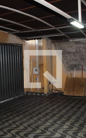 Casa para alugar com 60m², 4 quartos e 1 vagaQuintal