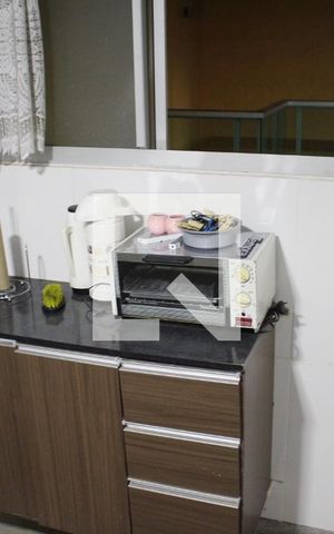 Casa para alugar com 60m², 4 quartos e 1 vagaÁrea de Serviço