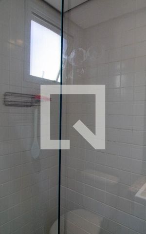 Apartamento à venda com 70m², 2 quartos e 2 vagas Apartamento à venda com 70m², 2 quartos e 2 vagasBanheiro da Suíte