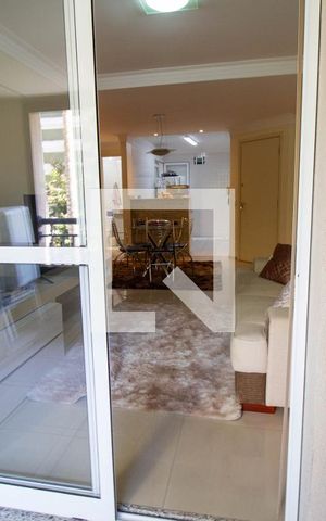 Apartamento à venda com 70m², 2 quartos e 2 vagas Apartamento à venda com 70m², 2 quartos e 2 vagasVaranda da Sala