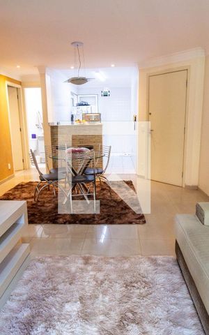 Apartamento à venda com 70m², 2 quartos e 2 vagas Apartamento à venda com 70m², 2 quartos e 2 vagasSala