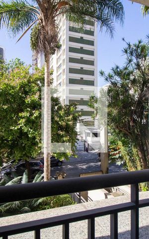 Apartamento à venda com 70m², 2 quartos e 2 vagas Apartamento à venda com 70m², 2 quartos e 2 vagasVista da Varanda da Suite