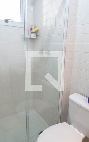 Apartamento à venda com 70m², 2 quartos e 2 vagas Apartamento à venda com 70m², 2 quartos e 2 vagasBanheiro