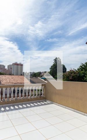 Casa para alugar com 280m², 4 quartos e 2 vagas Casa para alugar com 280m², 4 quartos e 2 vagasVaranda 2