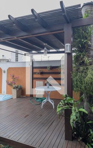 Casa à venda com 500m², 5 quartos e 8 vagasQuintal