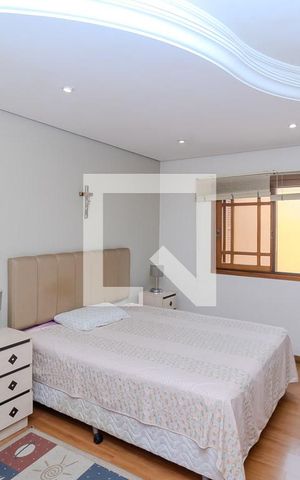 Casa à venda com 500m², 5 quartos e 8 vagasQuarto Suíte 1