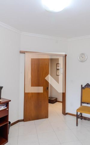 Casa à venda com 500m², 5 quartos e 8 vagasQuarto 1
