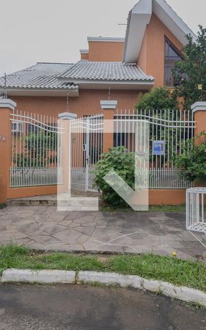 Casa à venda com 500m², 5 quartos e 8 vagasFachada