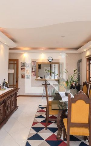 Casa à venda com 500m², 5 quartos e 8 vagasSala 1