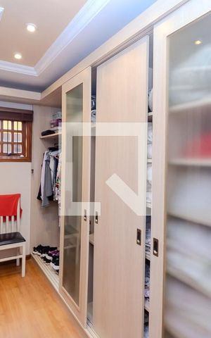 Casa à venda com 500m², 5 quartos e 8 vagasCloset da suíte 1