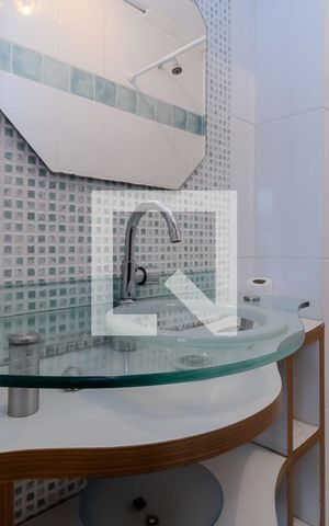 Casa à venda com 500m², 5 quartos e 8 vagasLavabo
