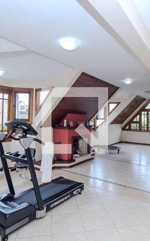 Casa à venda com 500m², 5 quartos e 8 vagasSótão