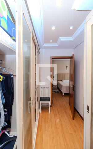 Casa à venda com 500m², 5 quartos e 8 vagasCloset da suíte 1