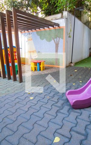 Apartamento para alugar com 80m², 3 quartos e 2 vagasArea Comum - Playground