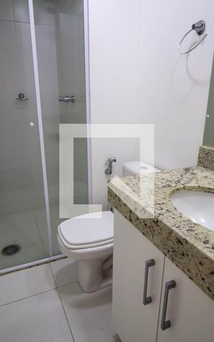 Apartamento para alugar com 80m², 3 quartos e 2 vagasBanheiro do Corredor