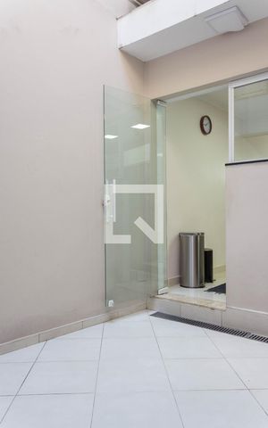 Casa à venda com 236m², 4 quartos e 2 vagas Casa à venda com 236m², 4 quartos e 2 vagasÁrea de Serviço