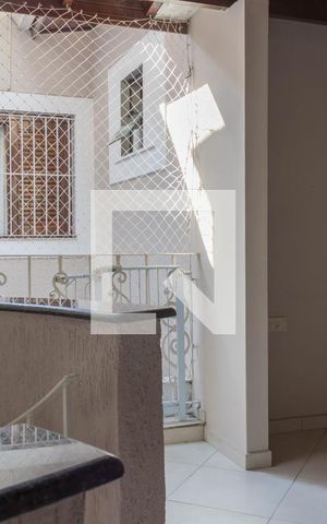 Casa à venda com 236m², 4 quartos e 2 vagas Casa à venda com 236m², 4 quartos e 2 vagasÁrea comum