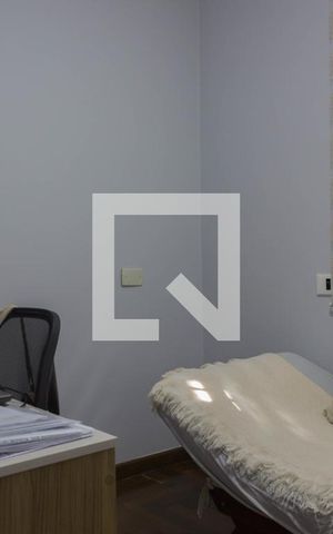 Casa à venda com 236m², 4 quartos e 2 vagas Casa à venda com 236m², 4 quartos e 2 vagasQuarto 2