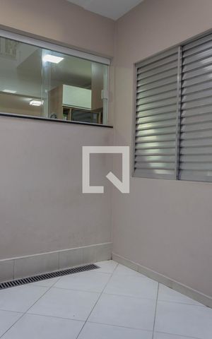 Casa à venda com 236m², 4 quartos e 2 vagas Casa à venda com 236m², 4 quartos e 2 vagasÁrea de Serviço
