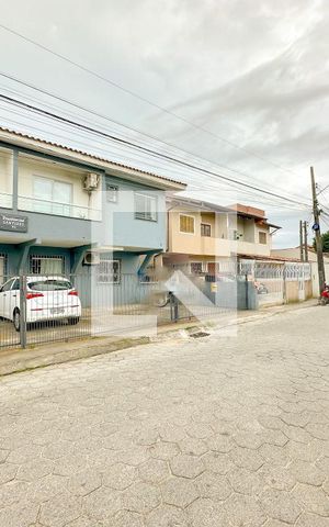 Apartamento para alugar com 65m², 2 quartos e 1 vagaVista da Rua