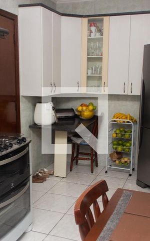 Casa à venda com 180m², 2 quartos e 2 vagasCozinha