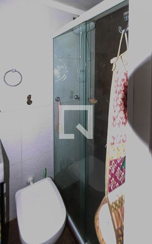 Apartamento à venda com 80m², 3 quartos e 1 vaga Apartamento à venda com 80m², 3 quartos e 1 vagaBanheiro da Suíte