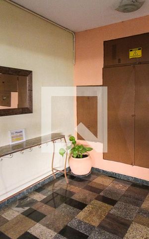 Apartamento à venda com 80m², 3 quartos e 1 vaga Apartamento à venda com 80m², 3 quartos e 1 vagaHall