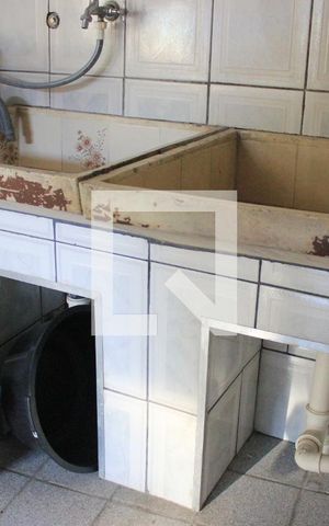 Casa à venda com 145m², 3 quartos e 2 vagasLavanderia