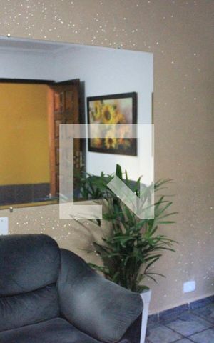Casa à venda com 145m², 3 quartos e 2 vagasSala