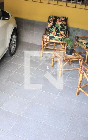 Casa à venda com 145m², 3 quartos e 2 vagasGaragem