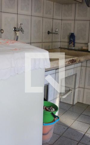 Casa à venda com 145m², 3 quartos e 2 vagasLavanderia