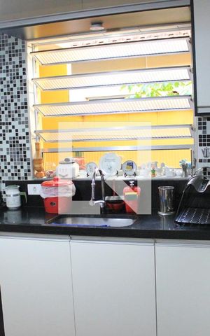 Casa à venda com 145m², 3 quartos e 2 vagasCozinha