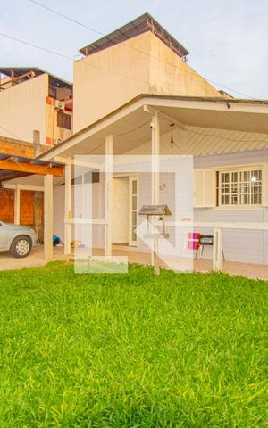 Casa à venda com 79m², 2 quartos e 1 vaga Casa à venda com 79m², 2 quartos e 1 vagaFachada
