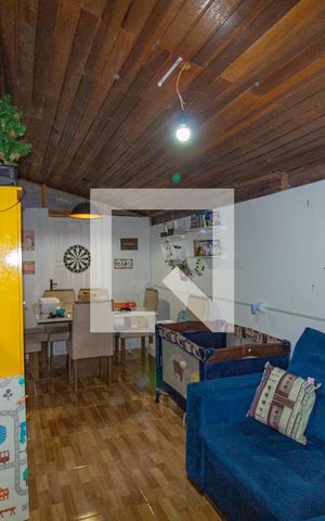 Casa à venda com 79m², 2 quartos e 1 vaga Casa à venda com 79m², 2 quartos e 1 vagaSala