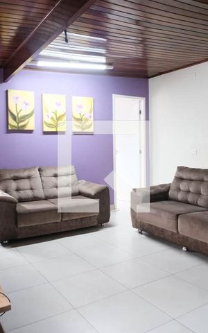 Casa à venda com 200m², 3 quartos e 3 vagasSala