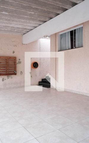 Casa à venda com 200m², 3 quartos e 3 vagasGaragem